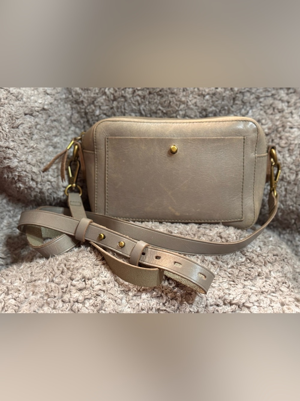 Madewell SU21 M6597 The Transport Camera Bag (Coal Grey)- Natural Patina GUC